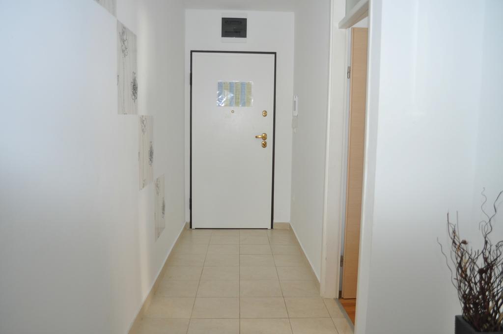 Apartment Kristijan Makarska Exterior foto