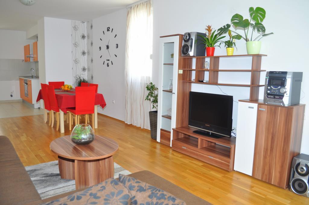 Apartment Kristijan Makarska Exterior foto
